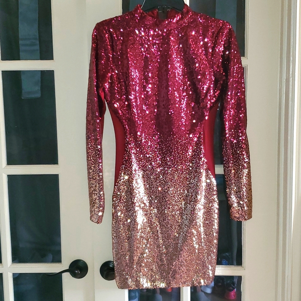 NWT Boutique Long Sleeve Gold Wine Sequins w/ Mesh Side Cocktail Bling Dress M